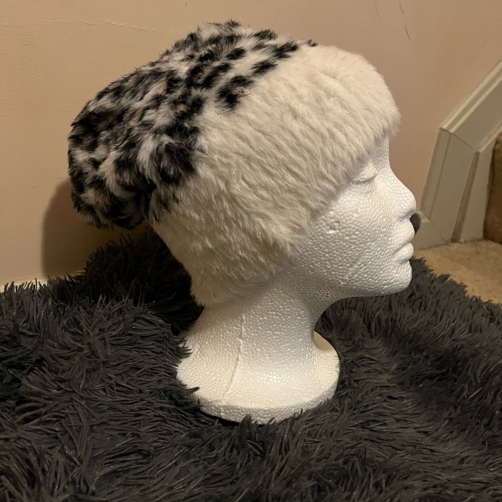 Leopard Print Hat - Picture 3 of 4